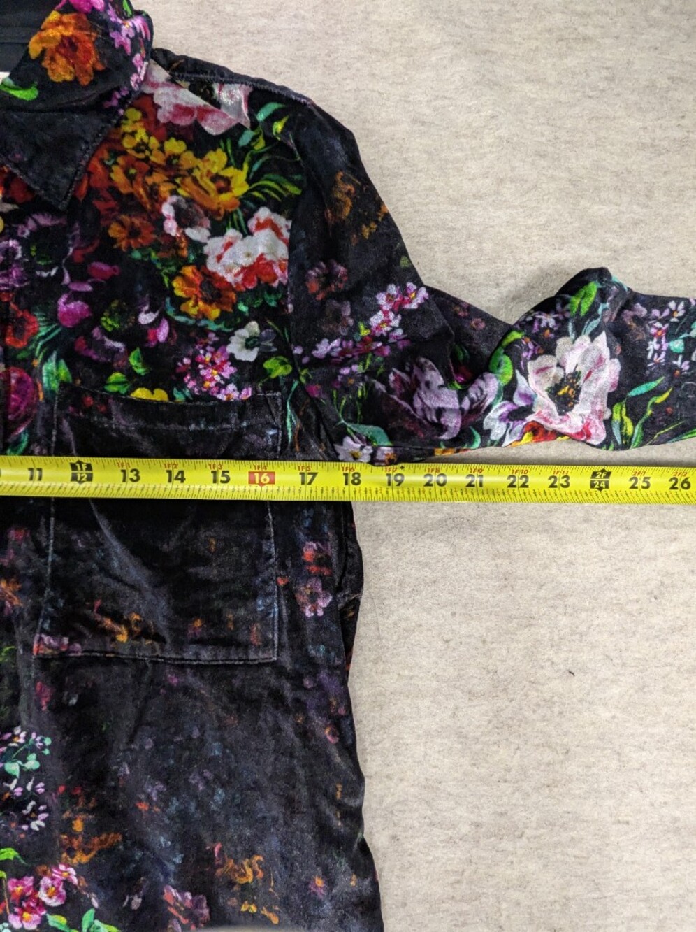 Anthro Pilcro Velvet Button Up Floral Long Sleeve Hadley Relaxed Black Artsy M - Picture 6 of 11